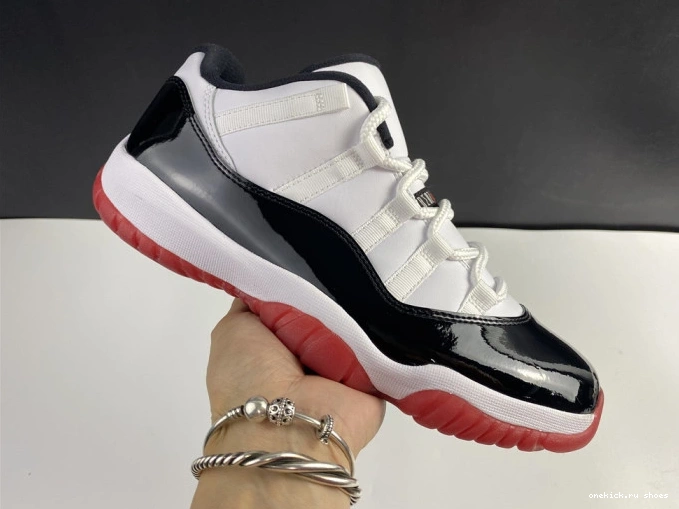 Cheap 11 AV2187-160 Bred Concord Air Jordan Retro Low 0722